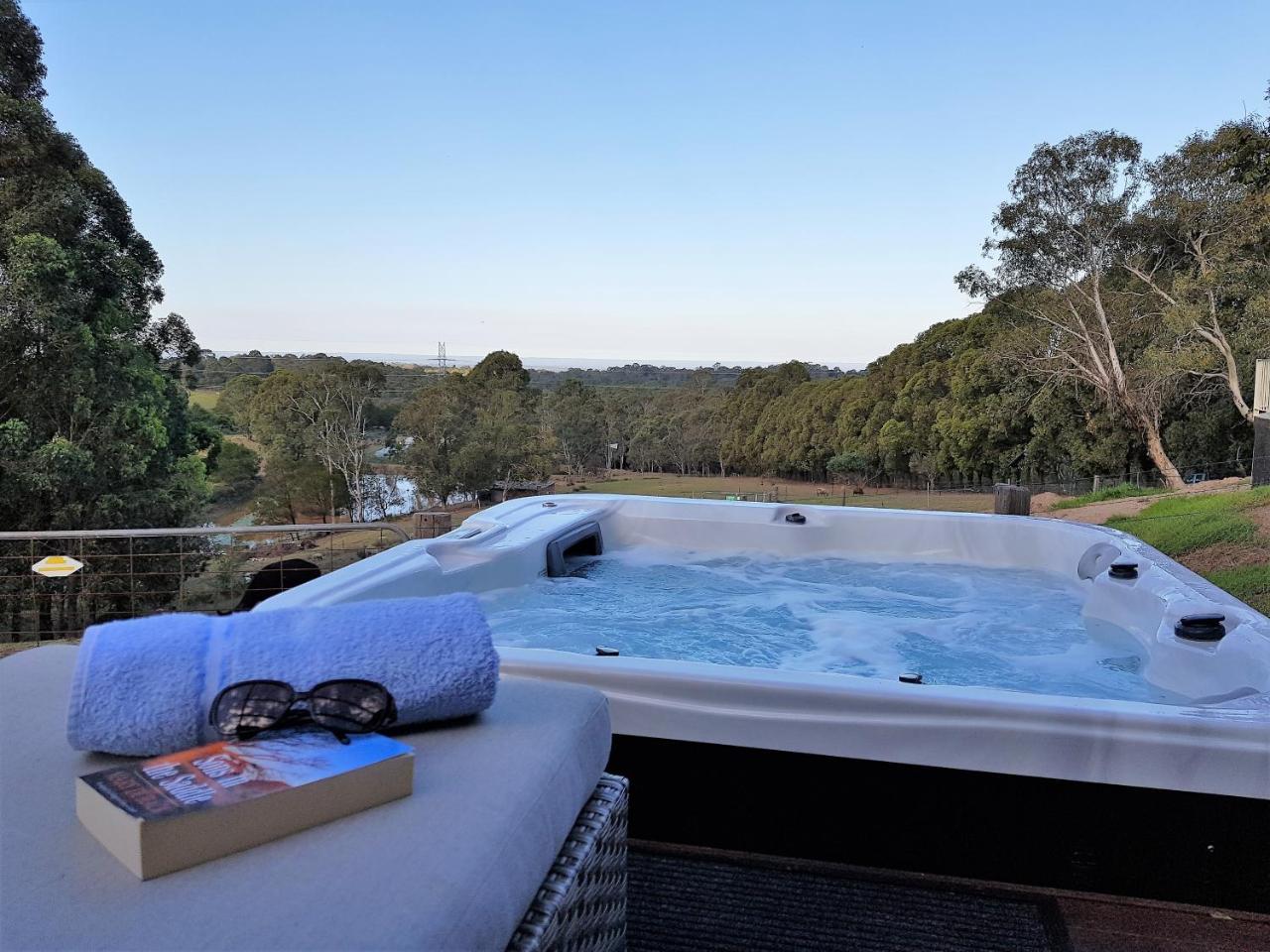Blueberry Hills On Comleroy Farmstay - Self-Contained Cottages Kurrajong Экстерьер фото